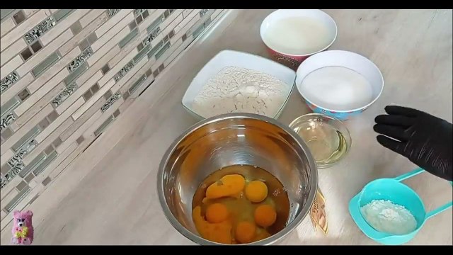 Кексовый бисквит для торта на молоке (рецепт 1)