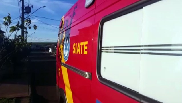Idoso de 73 anos fica ferido ao sofrer queda em residência no Conjunto Riviera