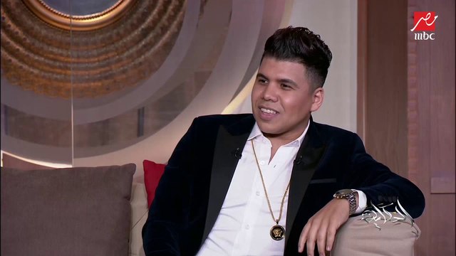 عمر كمال يرد على اتهامه بتقليد الفنان محمد فؤاد (الموضوع عمل عقدة).. اسمع (الغربة) كانوا بيفتكروها أغنية فؤاد