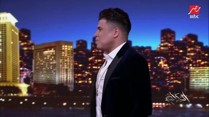 الأهلاوية يسيطروا على ستوديو الحكاية بأغنية جديدة للعاشرة .. شوف رد فعل عمرو أديب