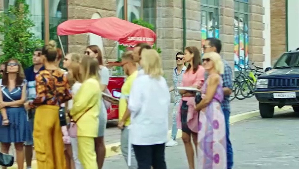 Кухня (1 сезон 3 серия из 13) Война за отель...
