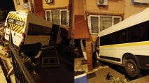 Freni boşalan minibüs apartmana çarptı