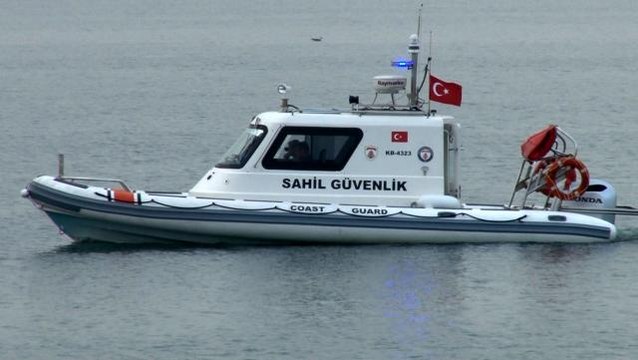 Samatya açıklarında kaybolan genci arama çalışmaları ikinci gününde devam ediyor