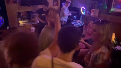 Boris Johnson llama a la "cautela" ante el levantamiento de las restricciones