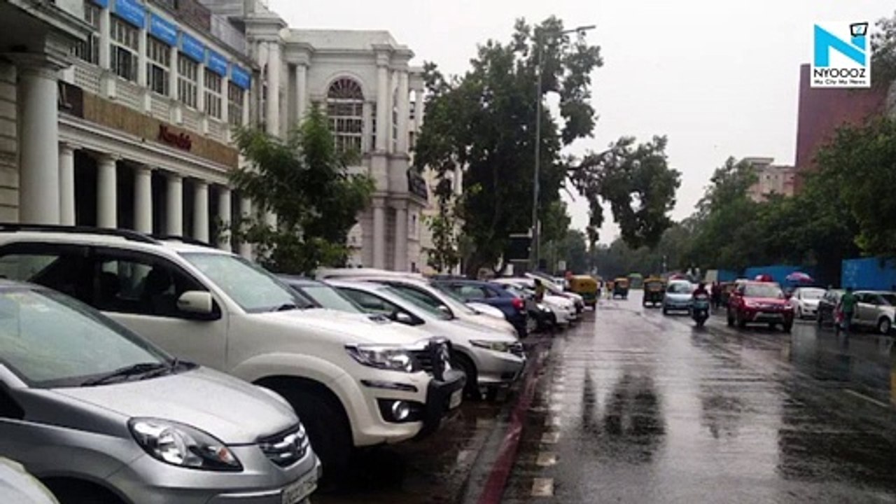 Delhi wakes up to wet morning, IMD predicts more rain, thunderstorm