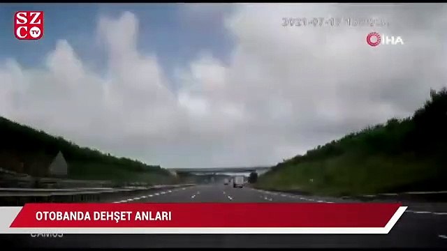 Otobanda dehşet anları...Makas atarken bir otobüs dolusu insanı canından ediyordu