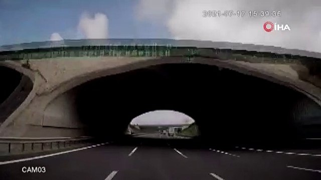 Bursa'da otobanda dehşet anları! Makas atarken...