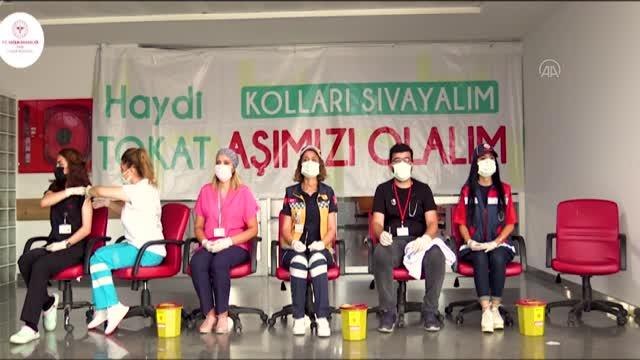Sağlık çalışanlarından Kovid-19 aşısı olalım videosuTokat'ta sağlık çalışanlarından Kovid-19 aşısı olalım videosu