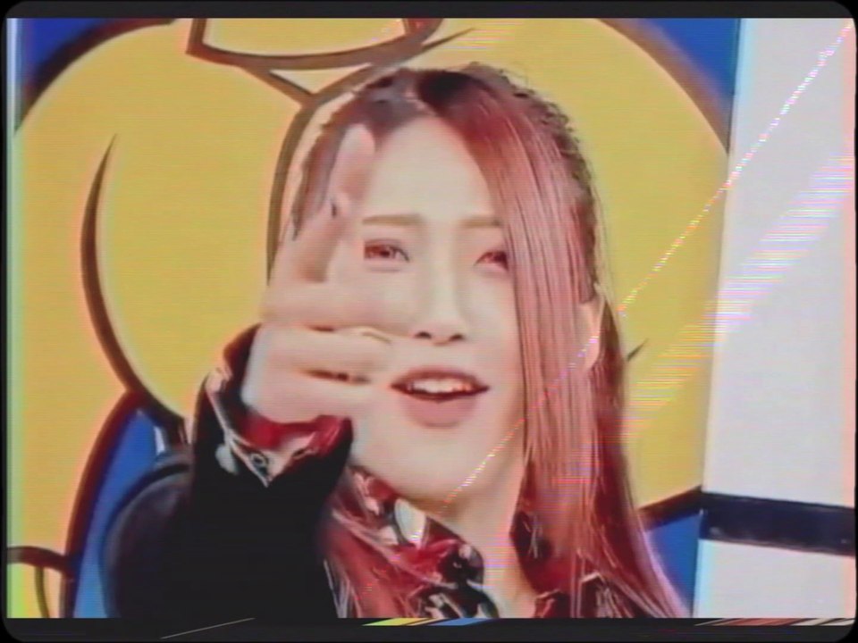 UTAMI HAYASHISHITA 林下詩美 （ＩＴＳＵＺＡＩＷΛＶΞ）