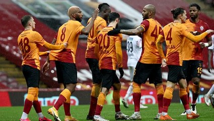 Galatasaray, PSV'yi geçmesi halinde Şampiyonlar Ligi 3. Ön Eleme Turu'nda Celtic-Midtjylland eşleşmesinin galibi ile karşılaşacak