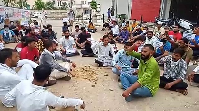 कंप्यूटर शिक्षक भर्ती की मांग लेकर शिक्षा मंत्री आवास पहुंचे एसएएफआई कार्यकताओं की पुलिस से झड़प