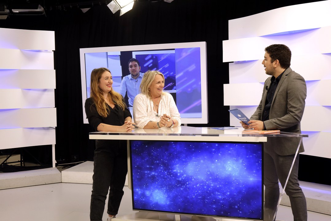 Relation mère-fille, Télé, Internet... Valérie et Roxane Damidot se confient !