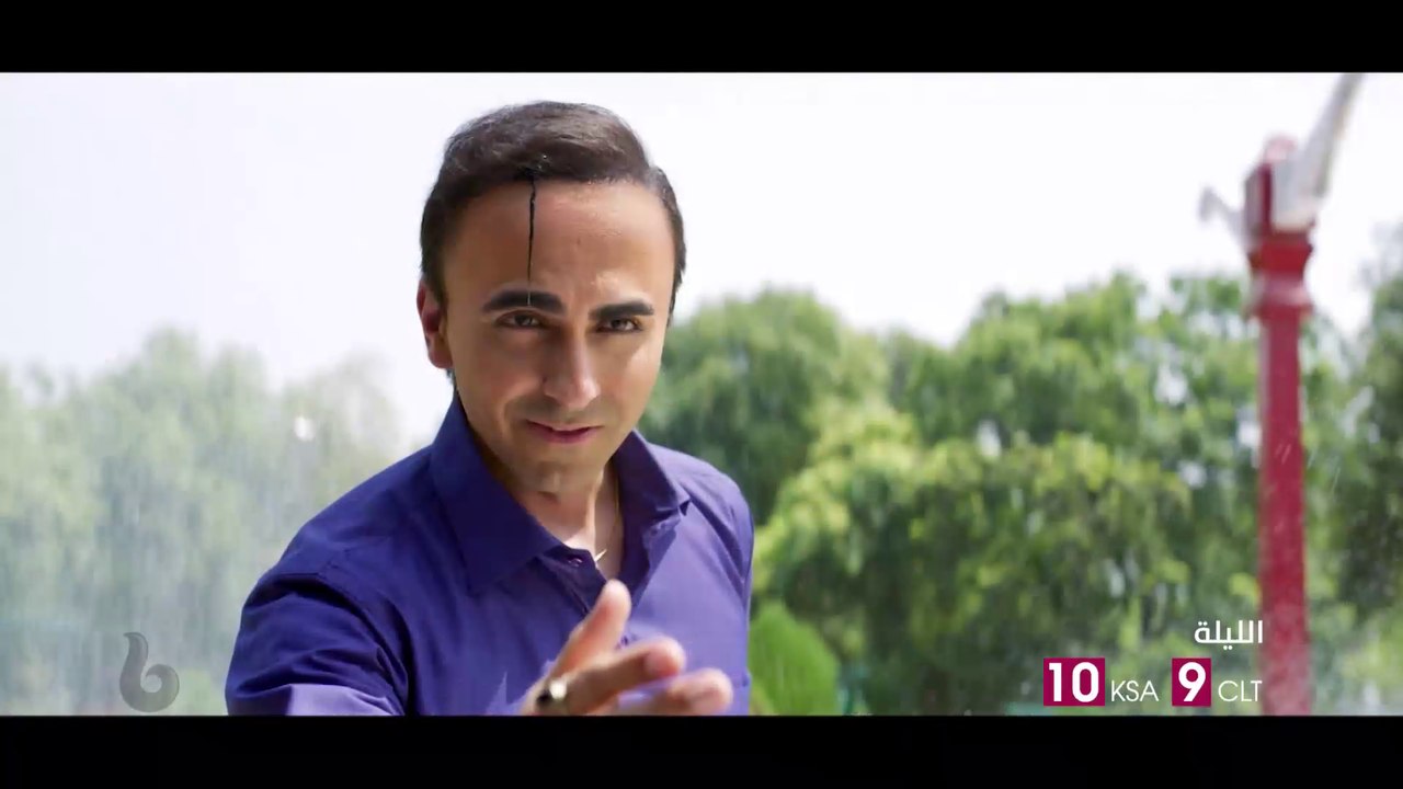 الليلة أيوشمان كورانا يتعرض للكثير من المواقف المحرجة بسبب حالة الصلع لديه في BALA