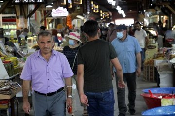 Kapalı Çarşı'da bayram yoğunluğu