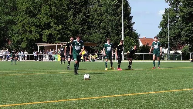 Das 1:0 für den FC Grone durch Steen Zimmermann per Elfmeter gegen die SG Niedernjesa