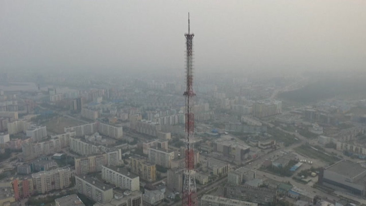 Thick smoke blankets Russian city as wildfires rage amid heat wave