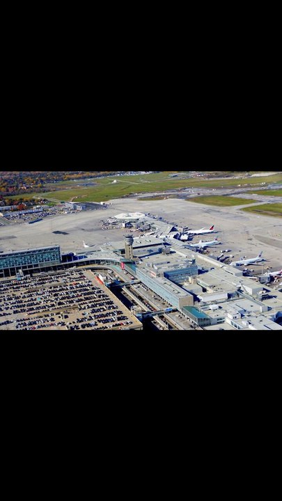 Canada Is Changing COVID-19 Travel Rules For Fully Vaccinated Americans Next Month