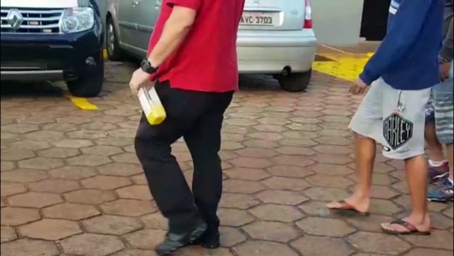 Dupla é detida pelo GDE por envolvimento com o tráfico de drogas no Bairro Santa Cruz