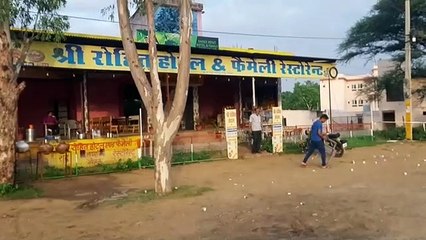 देर रात पुलिस पर फायरिंग, पेट में गोली लगने पर कांस्टेबल घायल