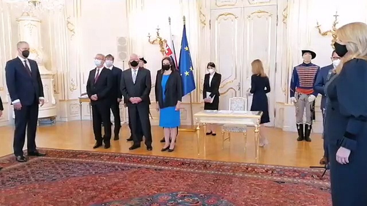 ZÁZNAM: Prezidentka Z. Čaputová vymenovala sudcov Najvyššieho správneho súdu