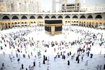 Hacı adayları, Kabe'yi tavaf etti