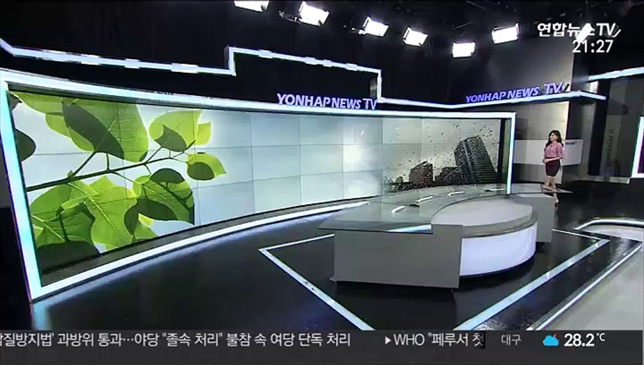 [날씨] 밤까지 강한 소나기 주의…내일 더 심한 폭염