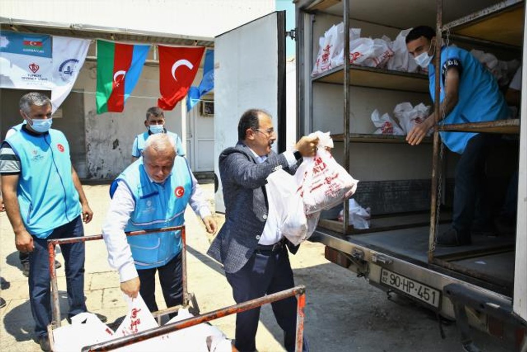 Türkiye'den Azerbaycan'a kurban yardımı