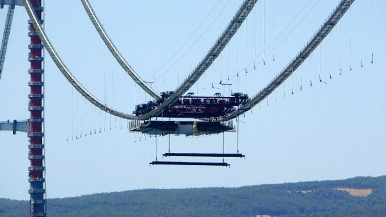 1915 ÇANAKKALE KÖPRÜSÜ'NDE İLK MEGA TABLİYE BLOK MONTAJI YAPILDI