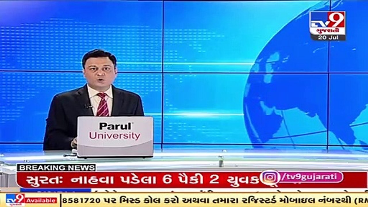 Captured in CCTV _ Thieves decamp with diamonds from a scooter's compartment in Surat _ TV9News