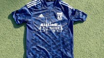 Nein zu Rassismus: Glanzvolles Sondertrikot für FC Internationale Berlin