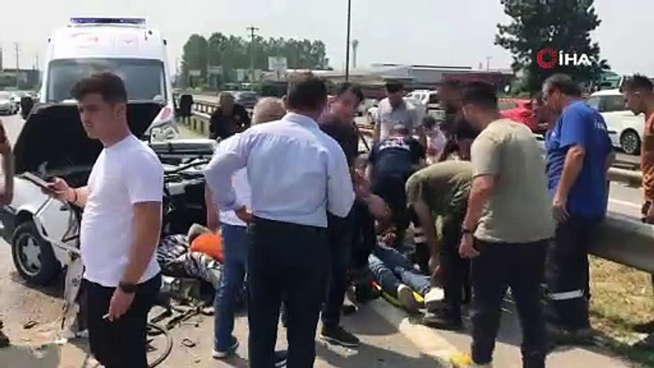 D100'de feci kaza, otomobil 2'ye bölündü