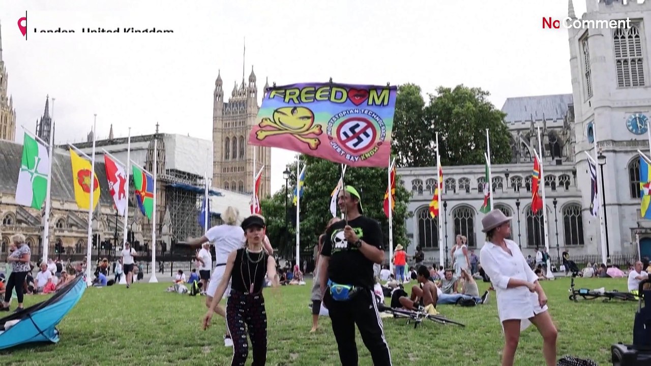 Impfgegner:innen protestieren in London