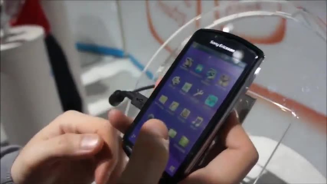 Sony xperia Play  - LesNumeriques / DigitalVersus