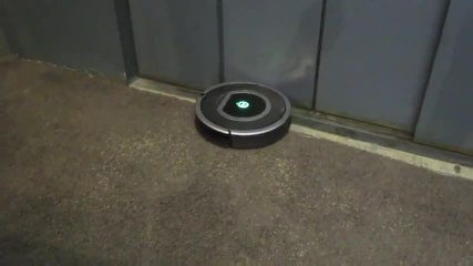 iRobot Roomba 780 sur des surfaces de niveaux différents