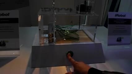 Les Numériques : iRobot Roomba Série 8 simulation aspiration