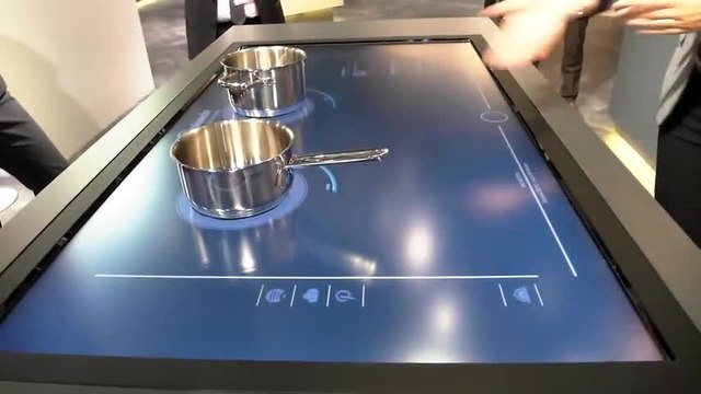 Les Numériques : Whirlpool Cook Top table de cuisson connectée interactive