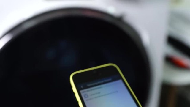 Les Numériques : Samsung WW10H9400EW Crystal blue Test Connectivité