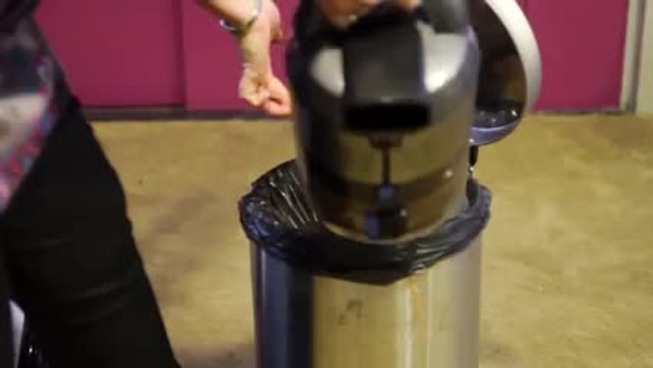 Les Numériques : Aspirateurs sans sac Rowenta vs Samsung vs Dyson: La vidange