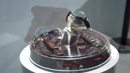 Prise en main de la Huawei Watch _ MWC 2015