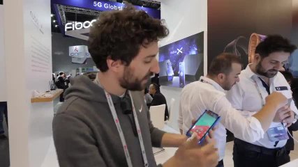 MWC2019 – Prise en main de la Nubia α, l'hybride smartwatch/smartphone