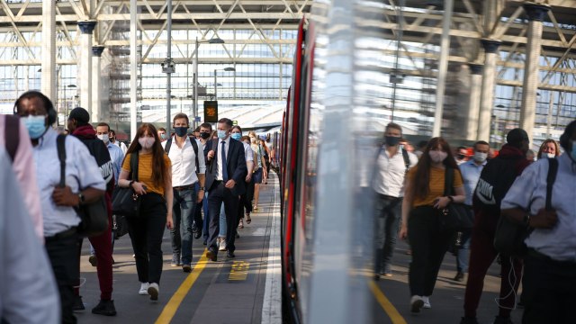 State Department, CDC Warn Americans to 'Avoid Travel' to UK With 'Level 4' Travel Advisory