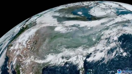 Video herunterladen: Satellites show smoke from wildfires in the western US reaching the Northeast