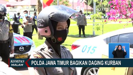 Polda Jawa Timur Bagikan Daging Kurban ke Masyarakat Terdampak Corona
