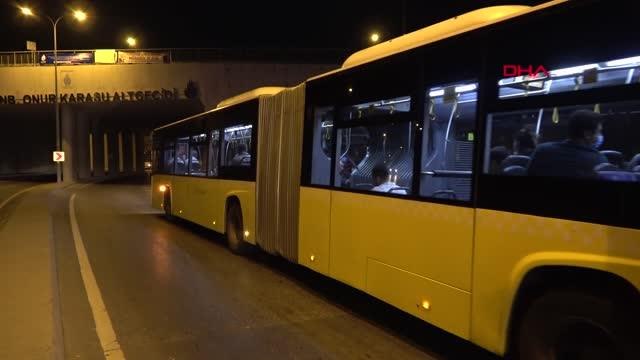 İSTANBUL-İETT OTOBÜSÜNÜN YAKITI BİTİNCE TRAFİK DURMA NOKTASINA GELDİ