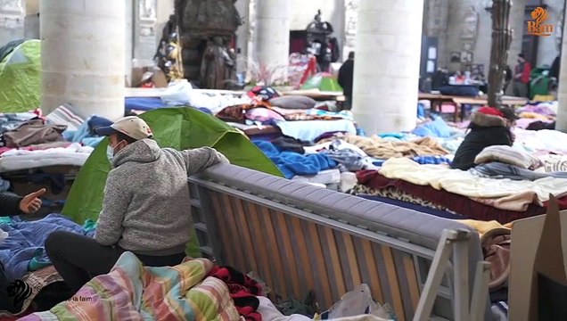 Brenda Odinba avec les personnes sans-papiers en grève de la faim à Bruxelles - Béguinage
