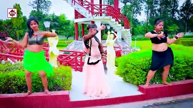 आ गया @विक्की राज का जबरजस्त हिट वीडियो गाना।_ भतरा जोबना बांध रसरी गर फसरी लगाव