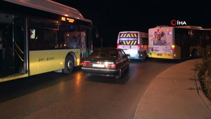 Arnavutköy’de yakıtı biten İETT otobüsü yolda kaldı, ilçe çıkışında trafik durdu