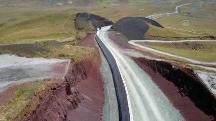 Van-İran sınırı beton duvar, hendek ve kulelerle 'geçilmez' olacak - Drone (2)