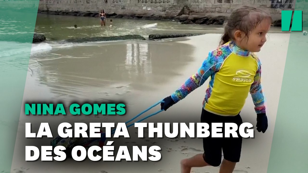 À Rio, cette enfant de 4 ans débarrasse l'océan de ses déchets