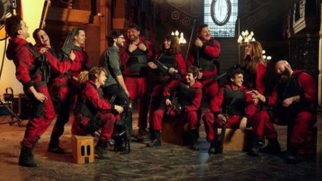 Netflix के Show Money Heist Season 5 ने Release होने से पहले बनाया World Record! | FilmiBeat